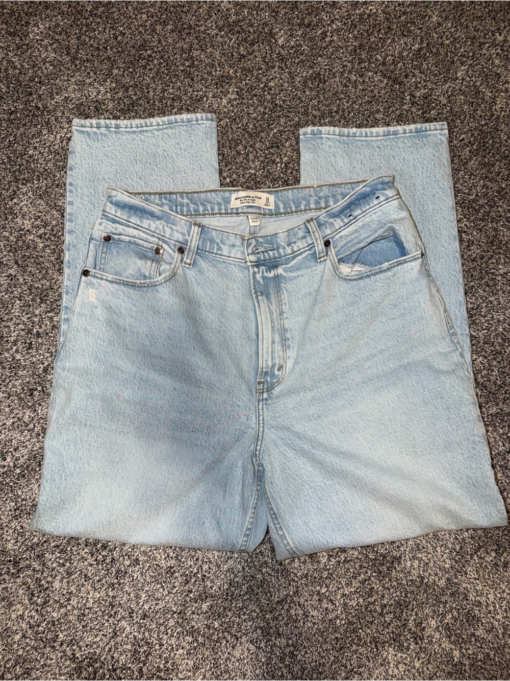 Abercrombie & Fitch Light Wash ultra high rise Women’s Jeans